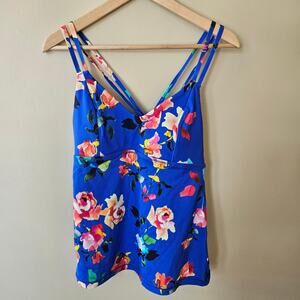 Athleta South Swell Blossom Swim Tank Size Large A-C Cup Blue Floral Tankini